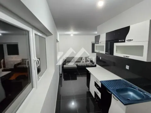 Izdavanje, dvosoban stan, 50m², Telep, Novi Sad Sve Podlokacije - image 2