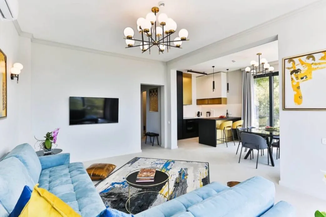 Daily-rent, house, 223m², Blizikuće, Budva