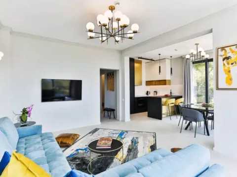 Stan-na-dan, kuća, 223m², Blizikuće, Budva