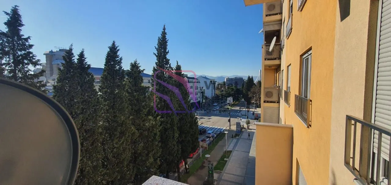 Rent, one bedroom apartment, 55m², Centar, Podgorica