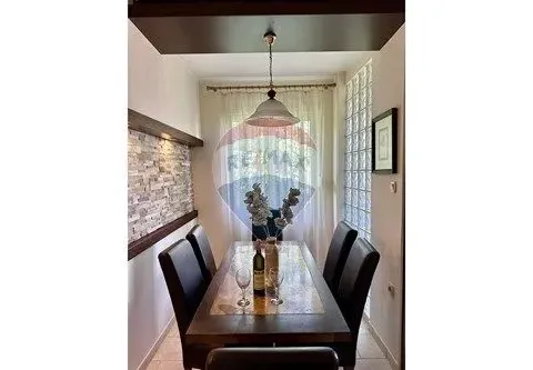 Izdavanje, dvosoban stan, 100m², Dobrota, Kotor - image 6