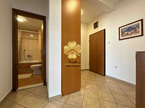 Izdavanje, jednosoban stan, 55m², Momišići, Podgorica - image 5