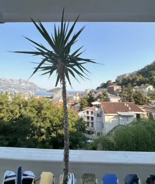 Izdavanje, trosoban stan, 85m², Babin Do, Budva - image 11