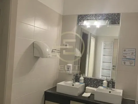 Izdavanje, poslovni prostor, 334m², Bulevar Oslobodjenja, Novi Sad Sve Podlokacije - image 9