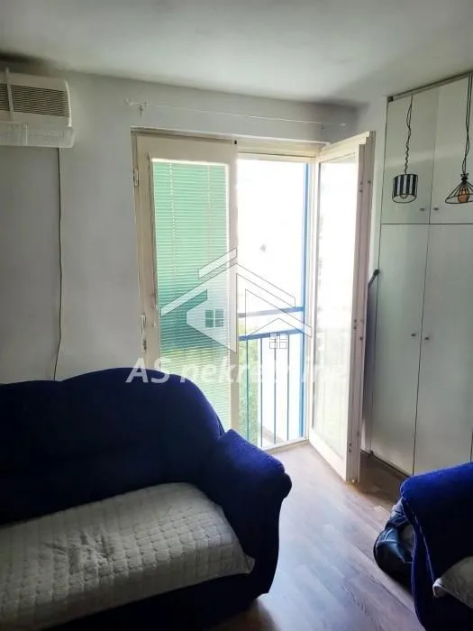Izdavanje, dvosoban stan, 48m², Novi Beograd Blok 61, Novi Beograd Sve Podlokacije