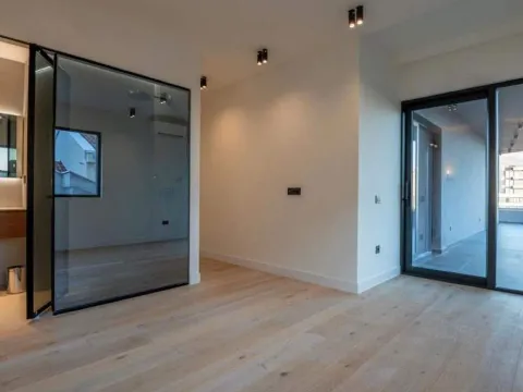 Prodaja, trosoban stan, 149m², Budva, Crna Gora - image 13