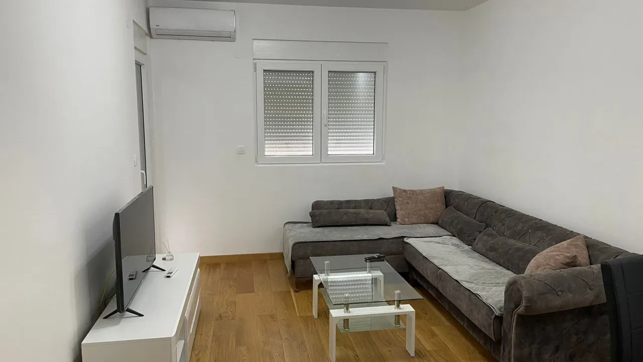 Izdavanje, jednosoban stan, 45m², City Kvart, Podgorica