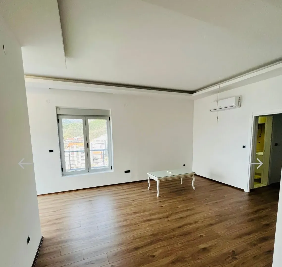 Prodaja, dvosoban stan, 90m², Rafailovići, Budva