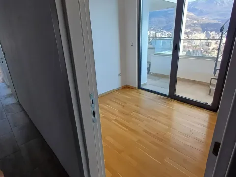 Sale, three bedroom apartment, 90m², Bečići, Budva - image 14