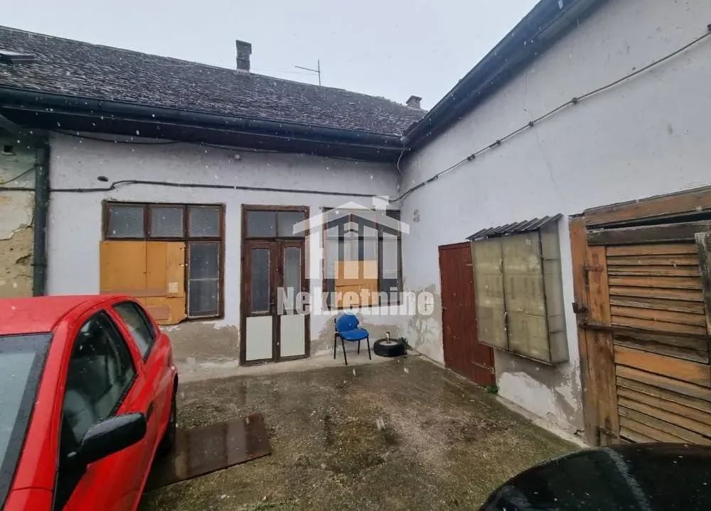 Prodaja, dvosoban stan, 76m², Zemun Cara Dušana, Zemun Sve Podlokacije