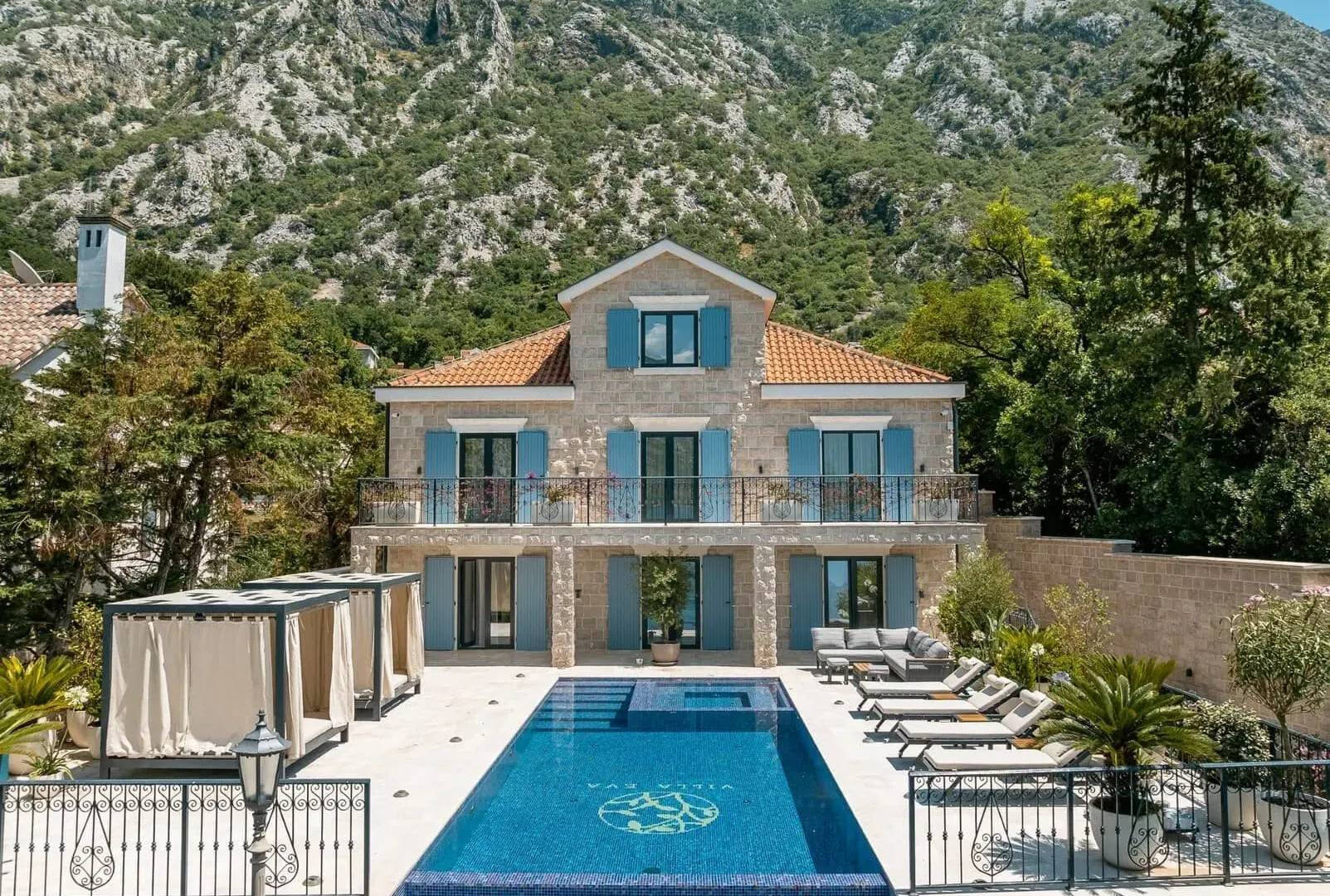 Prodaja, kuća, 819m², Ljuta, Kotor