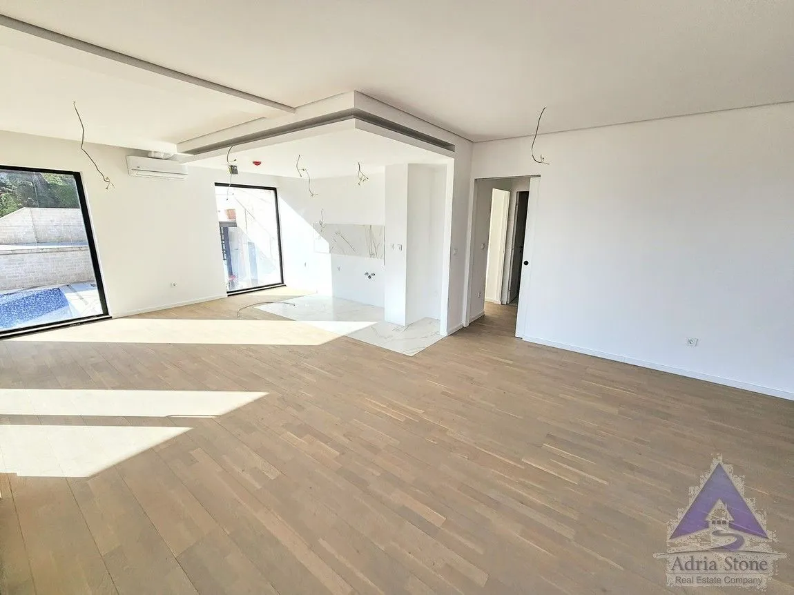 Sale, two bedroom apartment, 111m², Komoševina, Budva