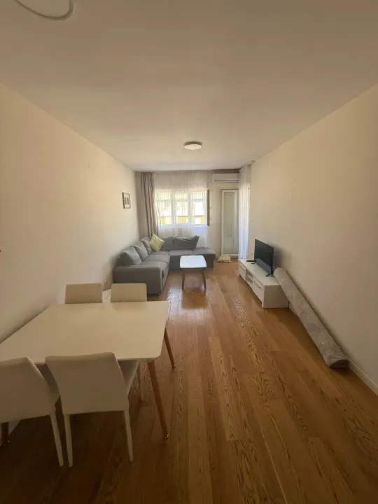 Rent, two bedroom apartment, 68m², Central Point, Podgorica