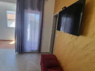 Izdavanje, jednosoban stan, 40m², Tološi, Podgorica - image 3