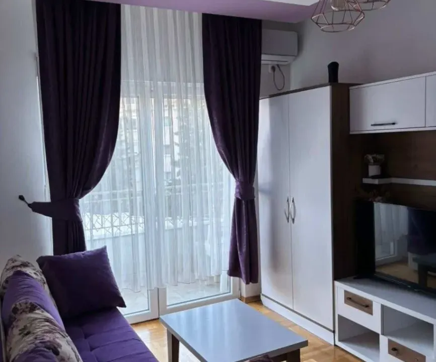 Izdavanje, jednosoban stan, 28m², Maslinjak, Budva