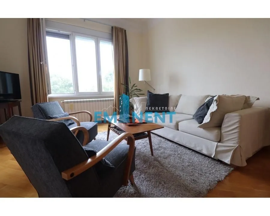 Izdavanje, trosoban stan, 90m², Vračar Sve Podlokacije, Beograd