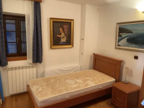 Izdavanje, kuća, 300m², Budva, Crna Gora - image 8
