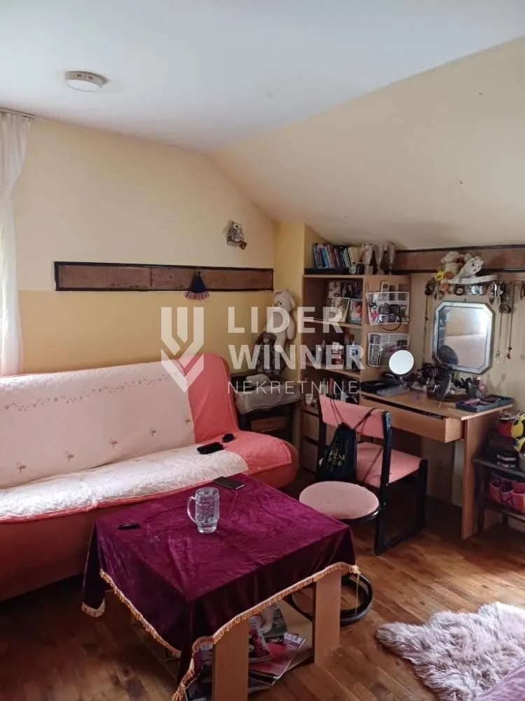 Sale, four bedroom apartment, 121m², Savski Venac, Beograd