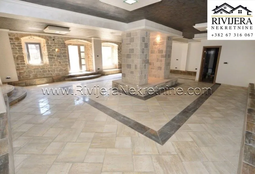 Sale, office space, 102m², Centar, Herceg Novi