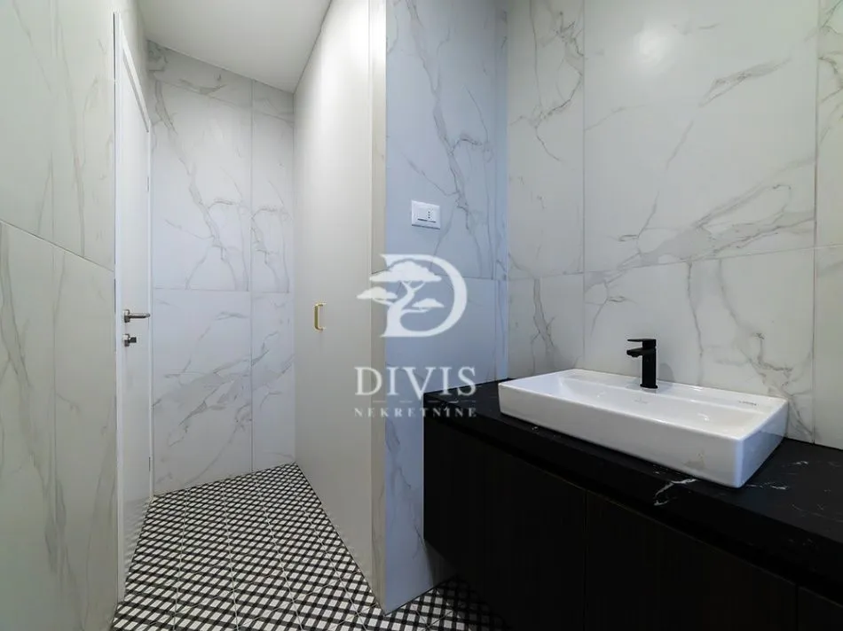 Sale, three bedroom apartment, 92m², Vračar Centar, Vračar Sve Podlokacije