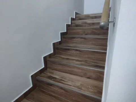 Izdavanje, kuća, 200m², Zagorič, Podgorica - image 3