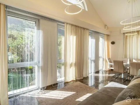 Sale, house, 351m², Stoliv, Kotor - image 5