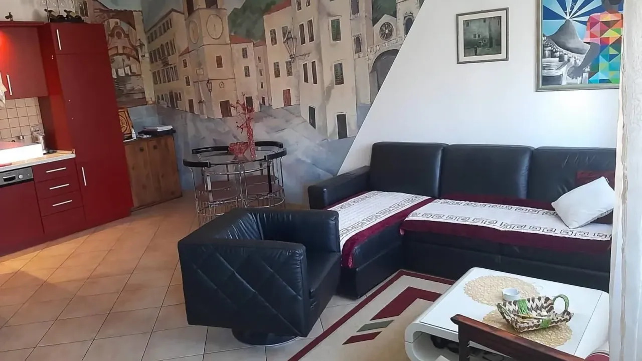 Sale, apartment, 46m², Dobrota, Kotor