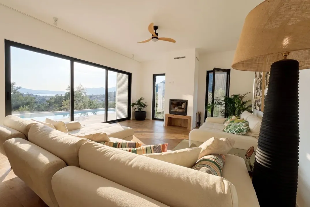Sale, house, 220m², Kavač, Kotor