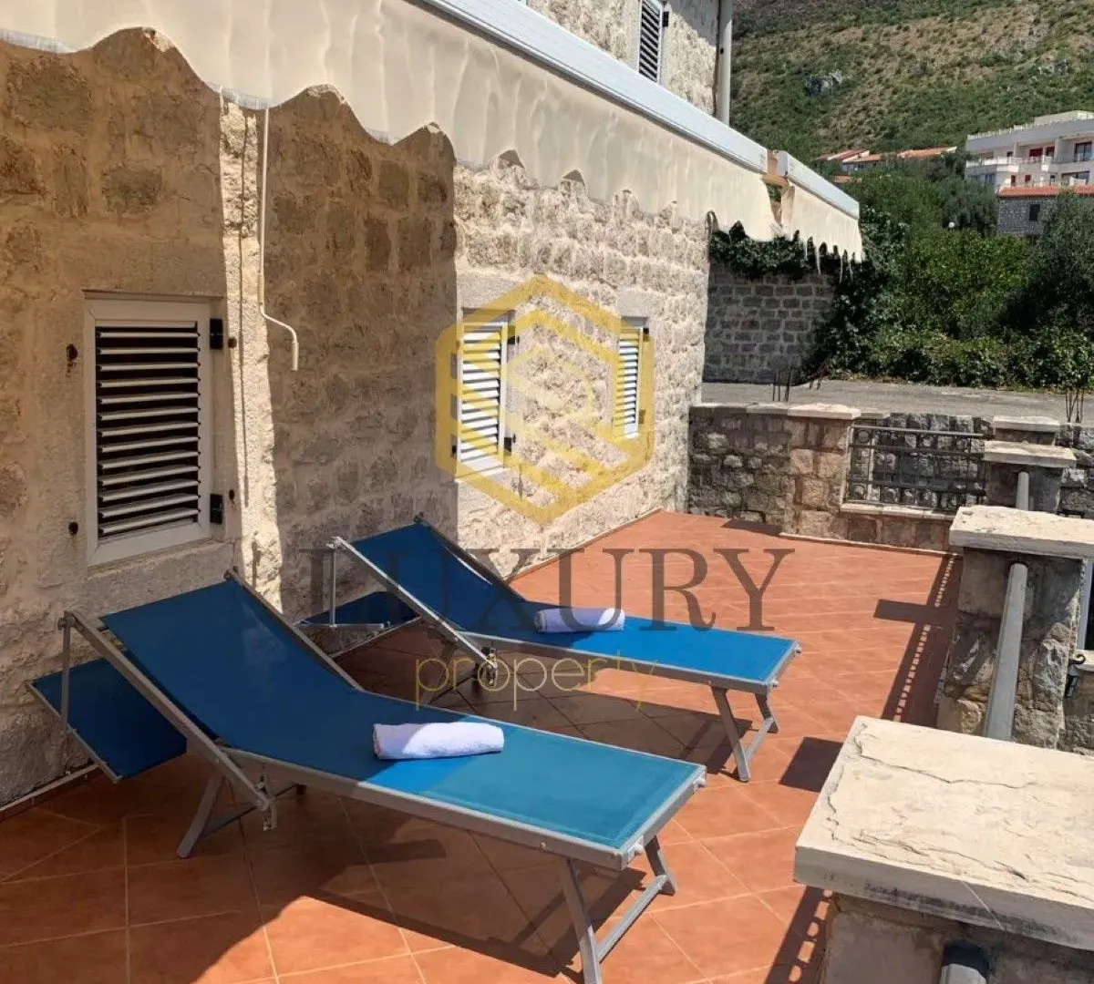 Sale, house, 425m², Rijeka Reževići, Budva