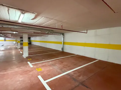 Sale, parking/garage, 12m², Stari Aerodrom, Podgorica - image 7