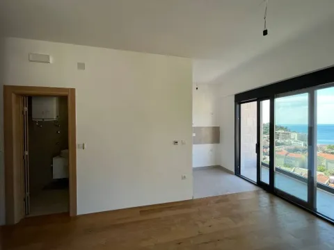 Sale, one bedroom apartment, 54m², Petrovac, Budva - image 5