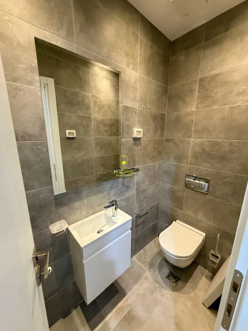 Prodaja, dvosoban stan, 78m², Centar, Podgorica
