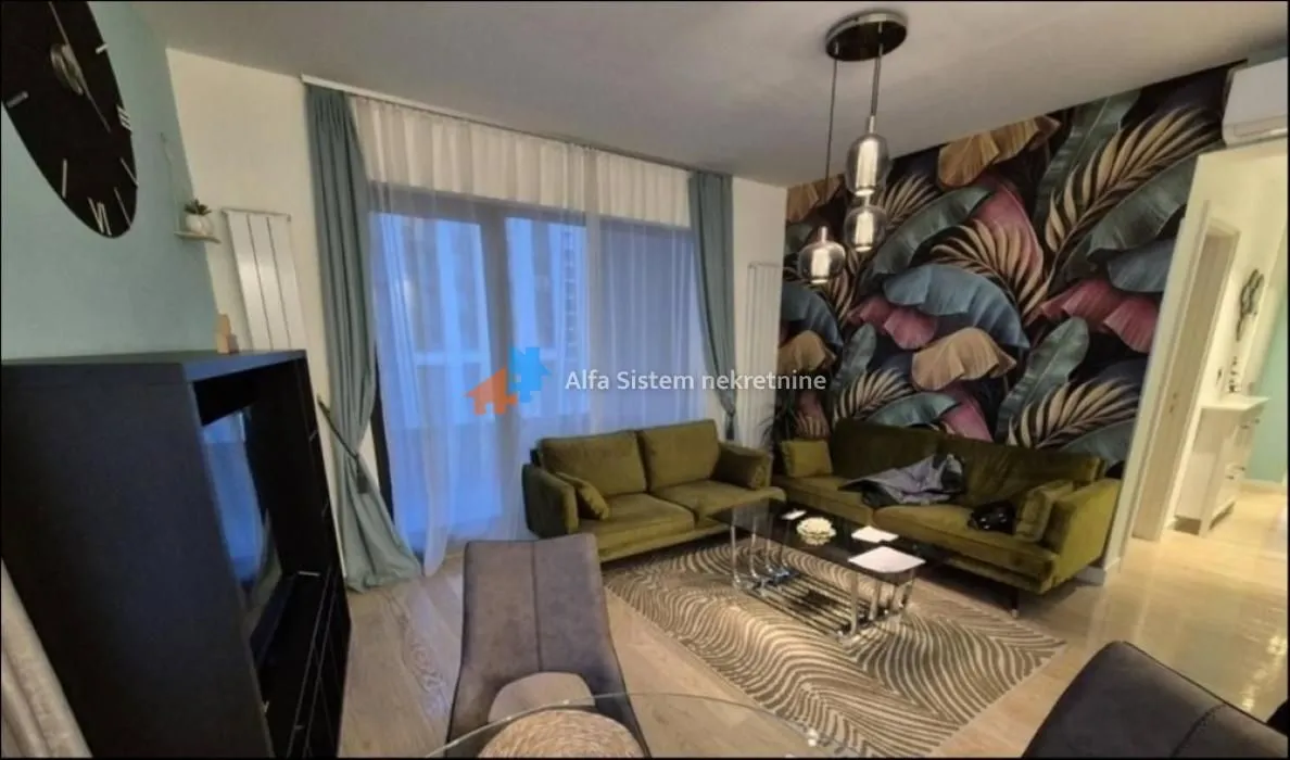 Izdavanje, dvosoban stan, 63m², Savski Venac, Beograd