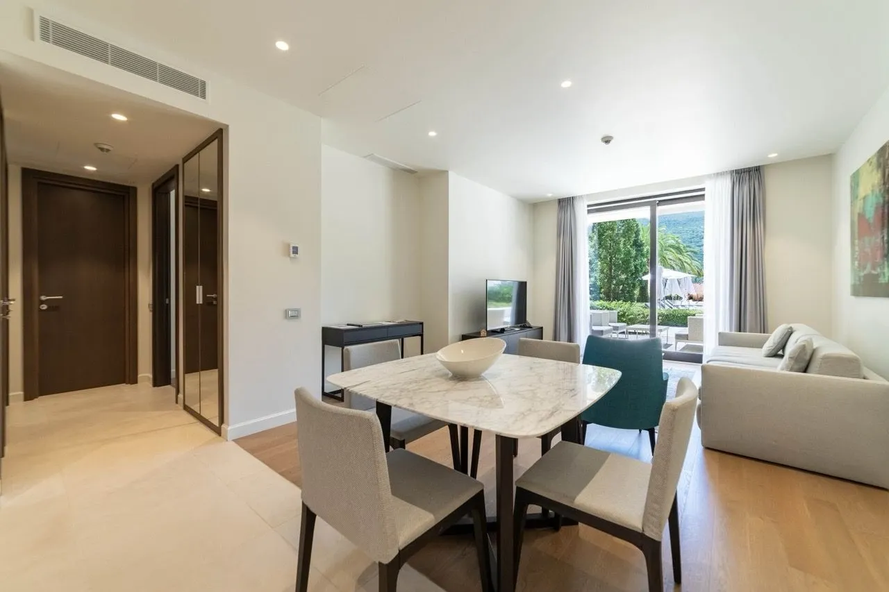 Prodaja, dvosoban stan, 90m², Kumbor, Herceg Novi