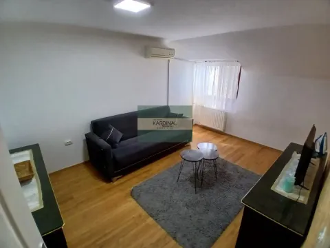 Prodaja, jednosoban stan, 40m², Kajsijar, Jagodina - image 10