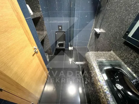 Rent, one bedroom apartment, 64m², City Kvart, Podgorica - image 11