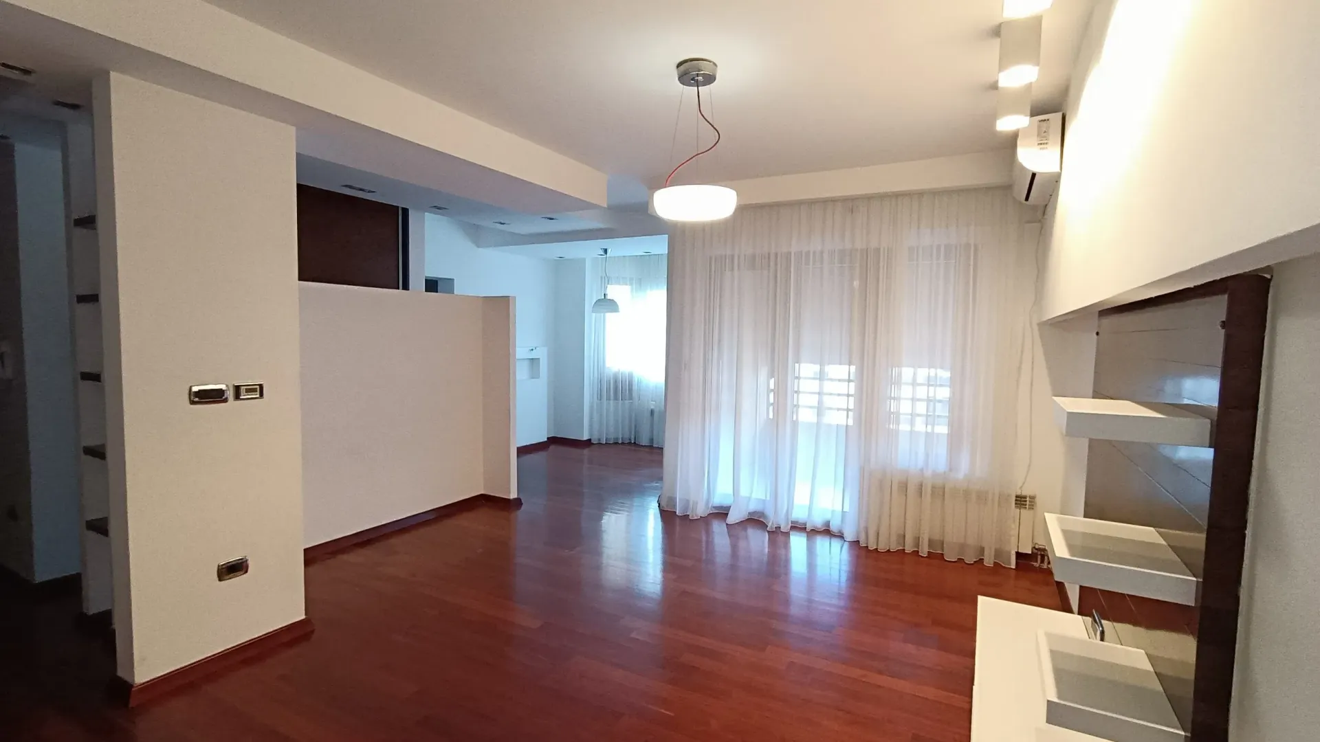 Prodaja, dvosoban stan, 94m², Preko Morače, Podgorica