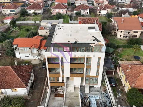 Prodaja, dvosoban stan, 76m², Stari Aerodrom, Podgorica - image 2