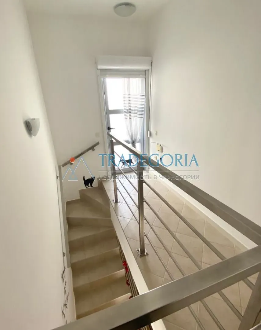 Prodaja, trosoban stan, 200m², Reževići, Budva