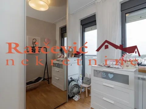 Izdavanje, četvorosoban stan, 98m², Crveni Krst, Beograd - image 16