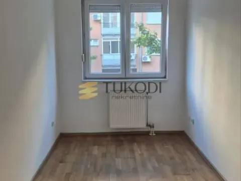 Izdavanje, dvosoban stan, 38m², Nova Detelinara, Novi Sad Sve Podlokacije - image 3