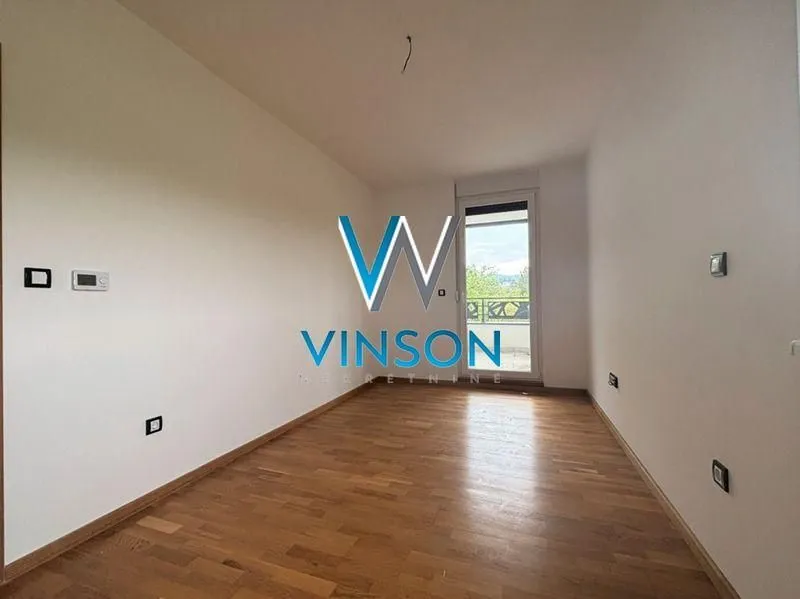 Prodaja, četvorosoban stan, 124m², Sremska Kamenica, Petrovaradin
