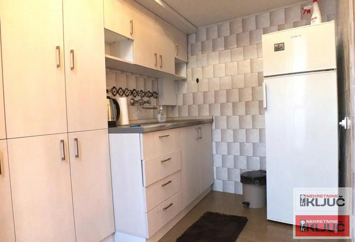 Prodaja, jednosoban stan, 24m², Centar, Novi Sad