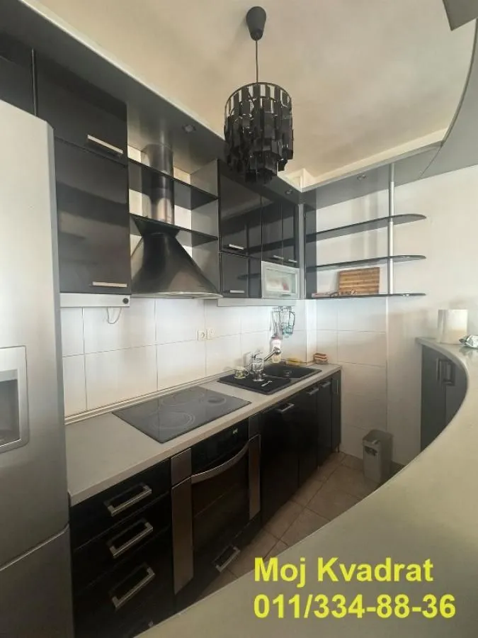 Prodaja, dvosoban stan, 57m², Đeram Pijaca, Beograd