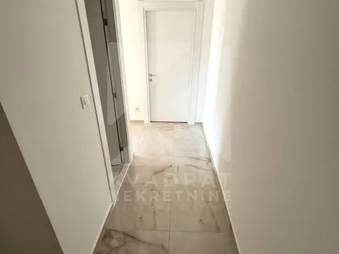 Izdavanje, jednosoban stan, 50m², Zagorič, Podgorica - image 9