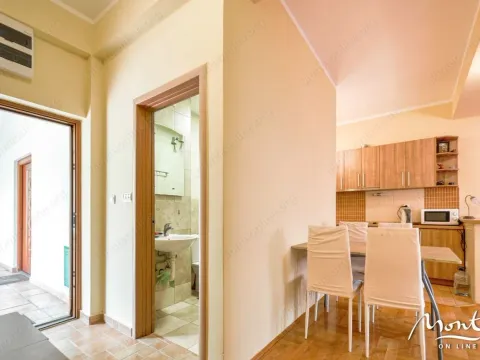 Prodaja, dvosoban stan, 64m², Budva, Crna Gora - image 2