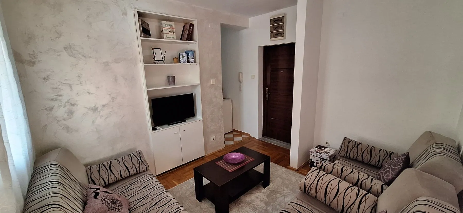 Rent, one bedroom apartment, 40m², Masline, Podgorica