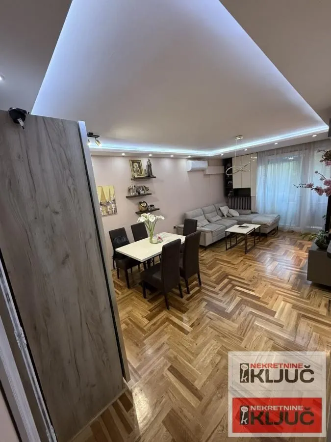 Prodaja, jednosoban stan, 42m², Kej, Novi Sad Sve Podlokacije