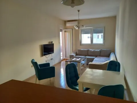 Izdavanje, jednosoban stan, 46m², City Kvart, Podgorica - image 4