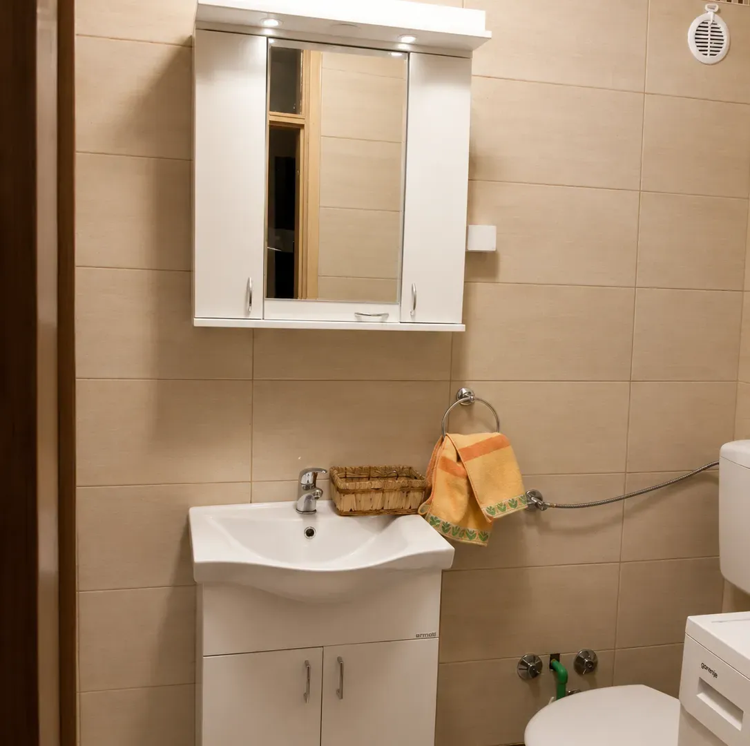 Prodaja, dvosoban stan, 60m², Blok 5, Podgorica